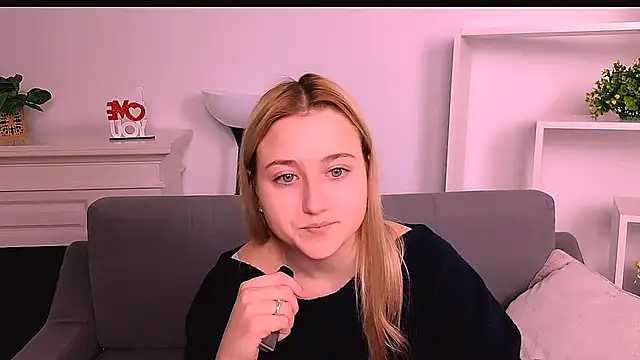 Lulu   Moon online show from 02.18.26