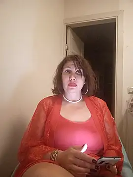 Snapshot of Ambika_beauty chatting on 10.19.25 Ambika beauty online show from 10.19.25