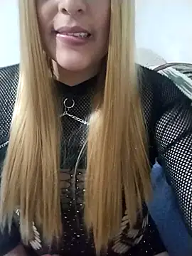 Snapshot of YEIMYlove chatting on 11.09.25 YEIMYlove online show from 11.09.25