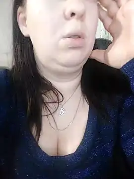 Snapshot of Sandy_Mildred chatting on 11.09.25 Sandy Mildred online show from 11.09.25