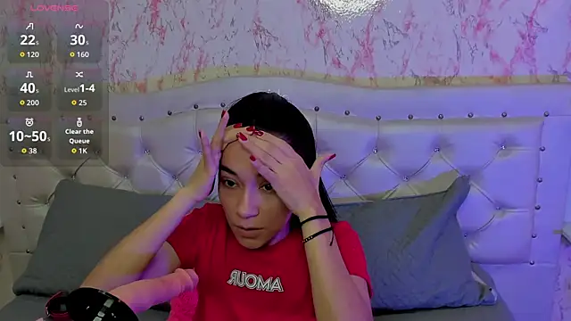 GabbiePrice online show from 11.04.25