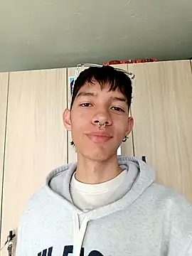 heyy noah11 online show from 10.19.25