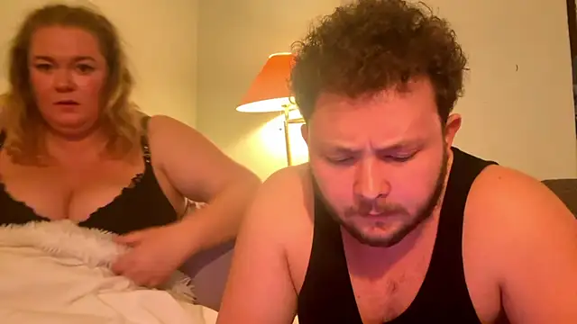 Snapshot of CurvyMilfWithBigJugs chatting on 10.18.25 CurvyMilfWithBigJugs online show from 10.18.25