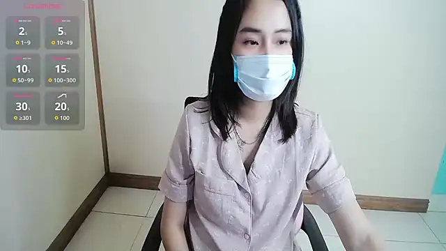 Snapshot of Rubirubi chatting on 11.04.25 Rubirubi online show from 11.04.25