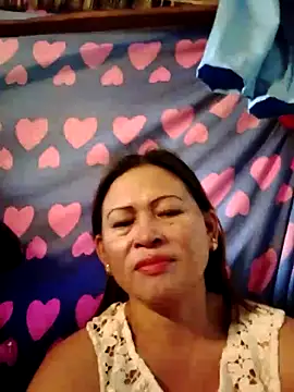 Snapshot of merr_ann123 chatting on 10.16.25 merr ann123 online show from 10.16.25