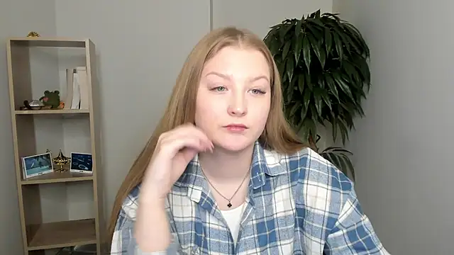 AdenaBourgois online show from 10.13.25