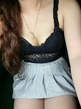 Snapshot of LinaCii chatting on 10.17.25 LinaCii online show from 10.17.25