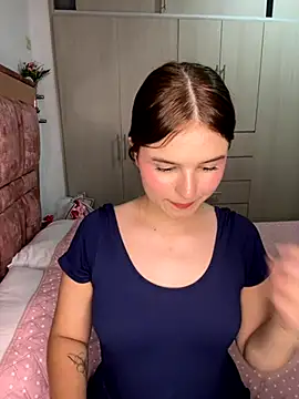 MIACUTEE  online show from 11.21.25