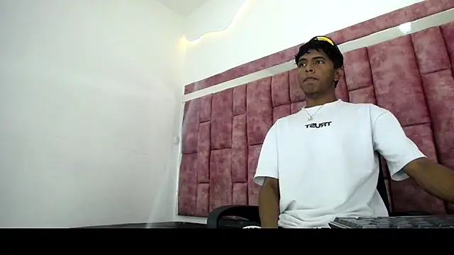 Mick storm online show from 04.18.26