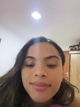 safadinhaquenteW online show from 10.31.25