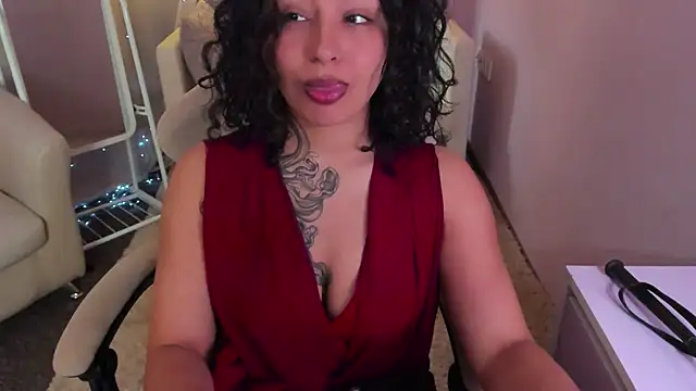 Aisha Goldstein online show from 03.10.26