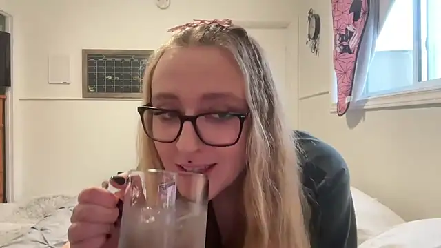 Snapshot of Pattyworld69 chatting on 11.23.25 Pattyworld69 online show from 11.23.25