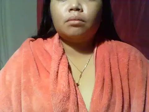 Snapshot of sweet_rhetta04 chatting on 10.15.25 sweet rhetta04 online show from 10.15.25