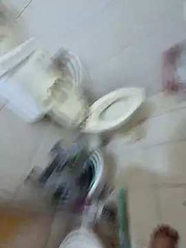 Snapshot of crawlerdrill chatting on 10.12.25 crawlerdrill online show from 10.12.25