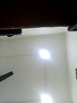 ITZ YUVIKA online show from 10.23.25