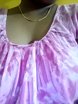 ITZ YUVIKA online show from 10.30.25