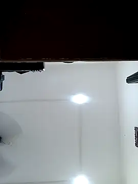 ITZ YUVIKA online show from 11.04.25