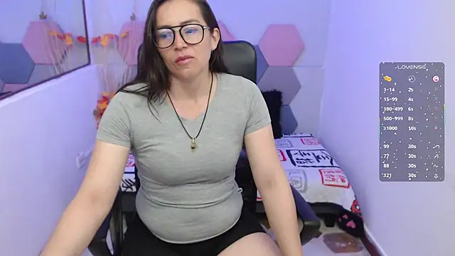 Lui Fer01 online show from 10.15.25