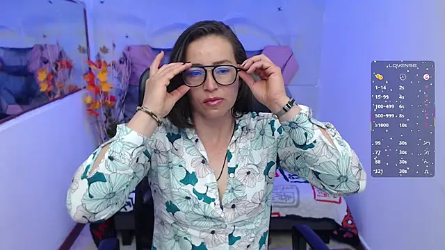 Lui Fer01 online show from 10.28.25