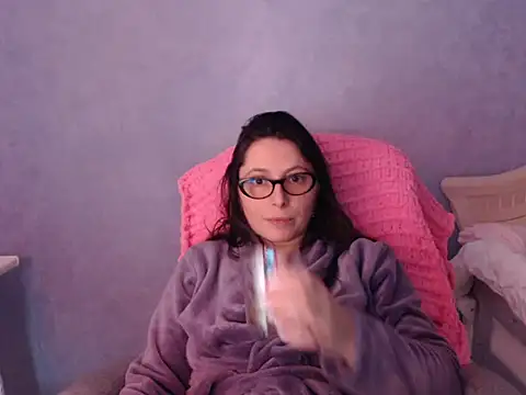 LuckyLisa23 online show from 04.13.26