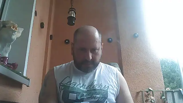 Snapshot of Couplemanxt1986 chatting on 10.13.25 Couplemanxt1986 online show from 10.13.25