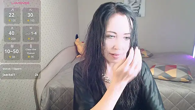 Snapshot of beautiful_moon3 chatting on 05.12.26 beautiful moon3 online show from 05.12.26