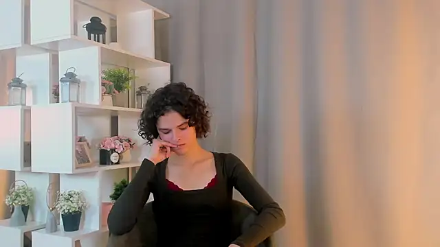 KrystenVanhuss online show from 10.13.25