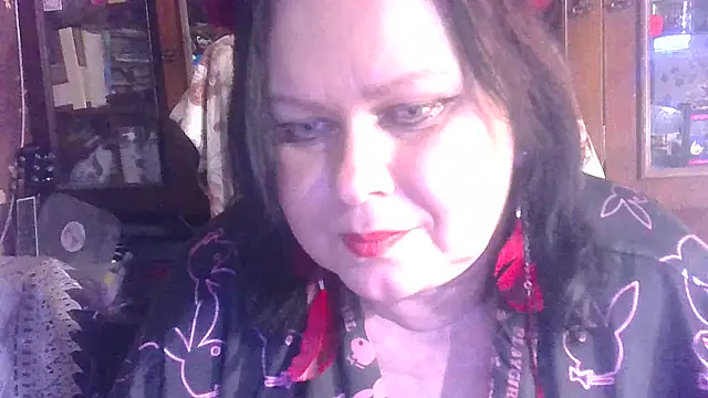 Snapshot of CharleeKendall chatting on 10.24.25 CharleeKendall online show from 10.24.25