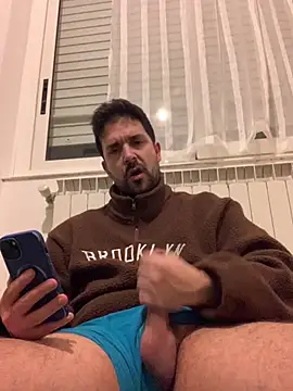 Snapshot of ReDiBastoni90 chatting on 02.21.26 ReDiBastoni90 online show from 02.21.26