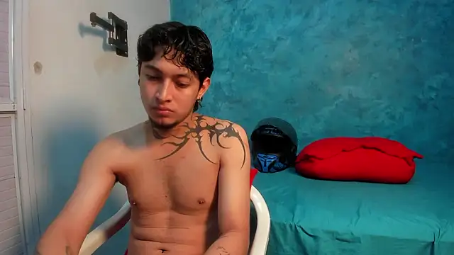 Snapshot of Sky_Wild chatting on 02.19.26 Sky Wild online show from 02.19.26