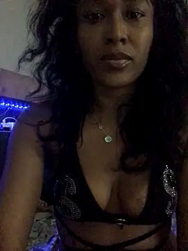 Milanxoxo1 online show from 10.13.25