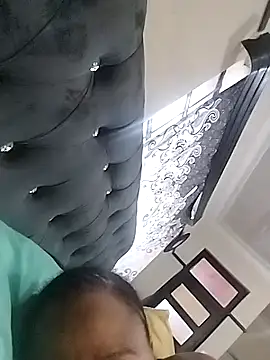 CaramelBoootie online show from 01.12.26