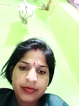 Snapshot of Karishma_cute chatting on 10.13.25 Karishma cute online show from 10.13.25