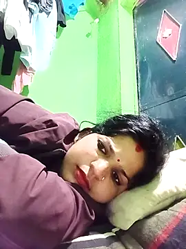 Karishma cute online show from 12.04.25