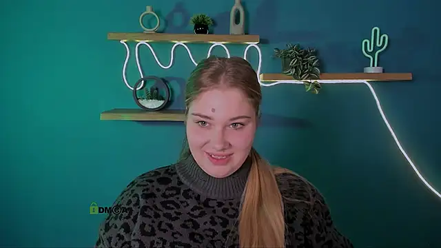 Snapshot of tereza_moon chatting on 10.27.25 tereza moon online show from 10.27.25