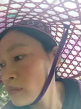 siusiu-00 online show from 10.15.25