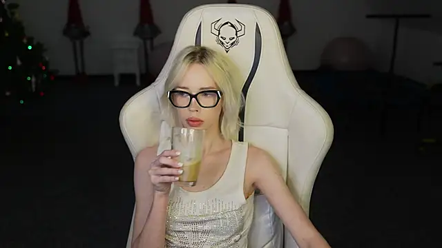 Jessica start online show from 12.18.25