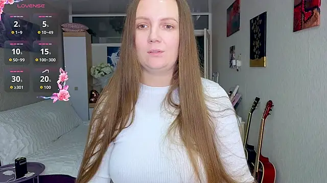 Snapshot of Amy__Leee_ chatting on 10.20.25 Amy Leee online show from 10.20.25