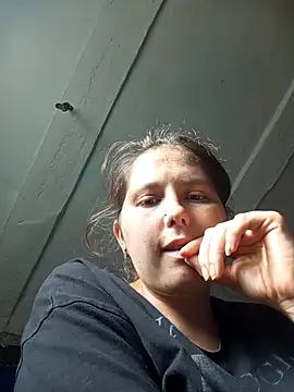 Snapshot of meowkate437 chatting on 10.14.25 meowkate437 online show from 10.14.25