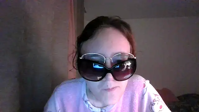 LuckySLove online show from 01.31.26