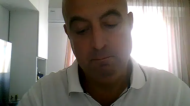 Snapshot of mirko1702 chatting on 10.15.25 mirko1702 online show from 10.15.25