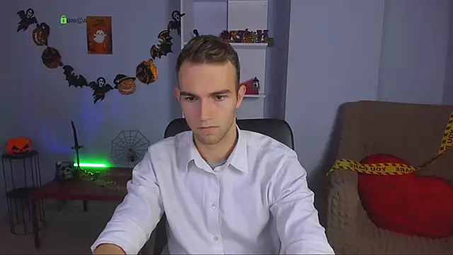 astren villo online show from 10.28.25