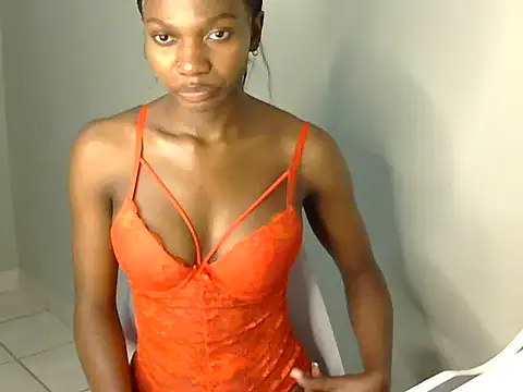 Snapshot of Sweet_Angel002 chatting on 10.14.25 Sweet Angel002 online show from 10.14.25