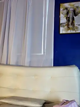 NovaFoxx online show from 04.12.26