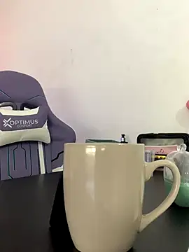 La-Gatiita-trans online show from 11.15.25