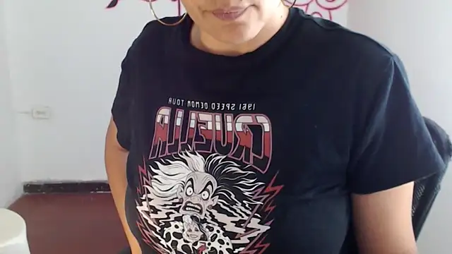 Lucyy Naugthy online show from 03.06.26