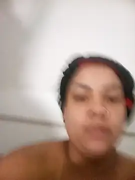 Snapshot of Hannapimentinha chatting on 10.14.25 Hannapimentinha online show from 10.14.25