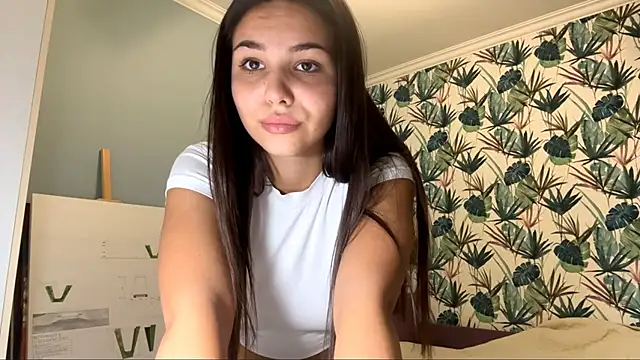 Snapshot of StawBerrys chatting on 10.23.25 StawBerrys online show from 10.23.25