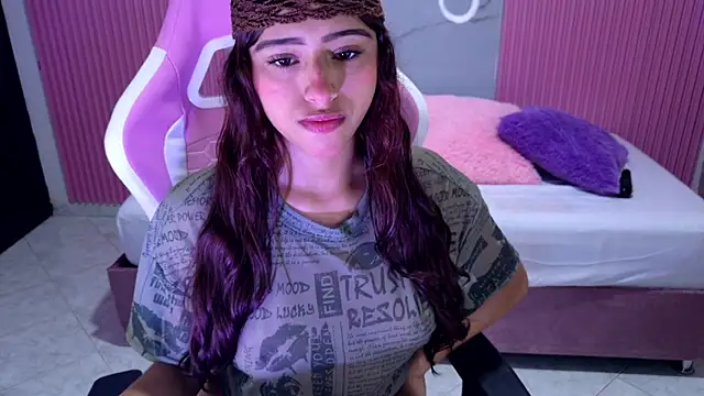 dafne17  online show from 11.30.25