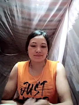 Snapshot of huhu-sexxy chatting on 10.17.25 huhu-sexxy online show from 10.17.25